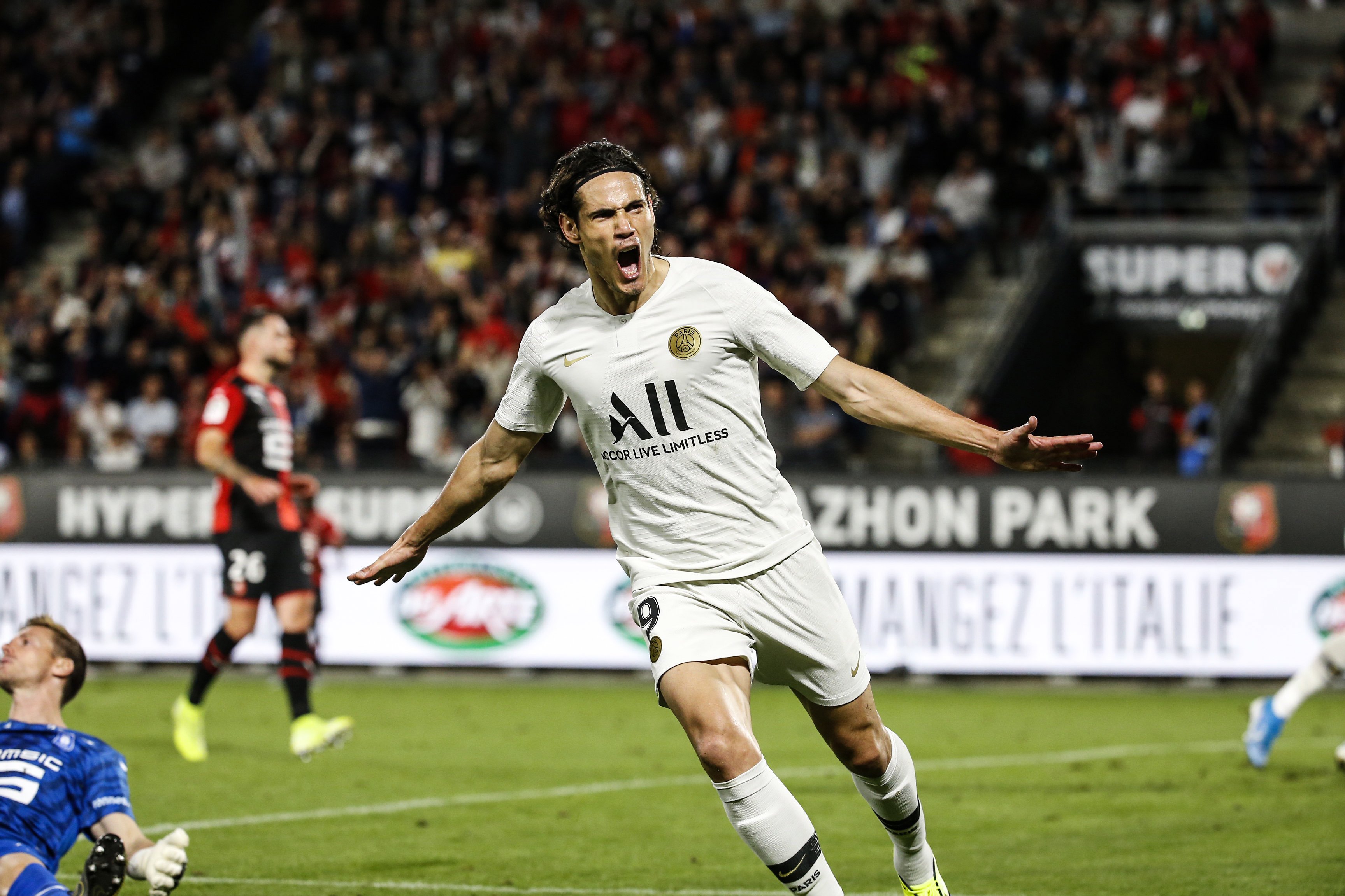 九游体育下载关于拉齐奥窗口期完成体检；志在法甲名次提升；话题不断；年轻球员得到机会的信息