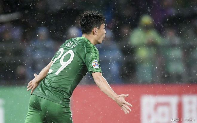 关于上海久事训练开放日，转会期更衣室发声引欢呼，英超在即，训练强度明显提升的信息