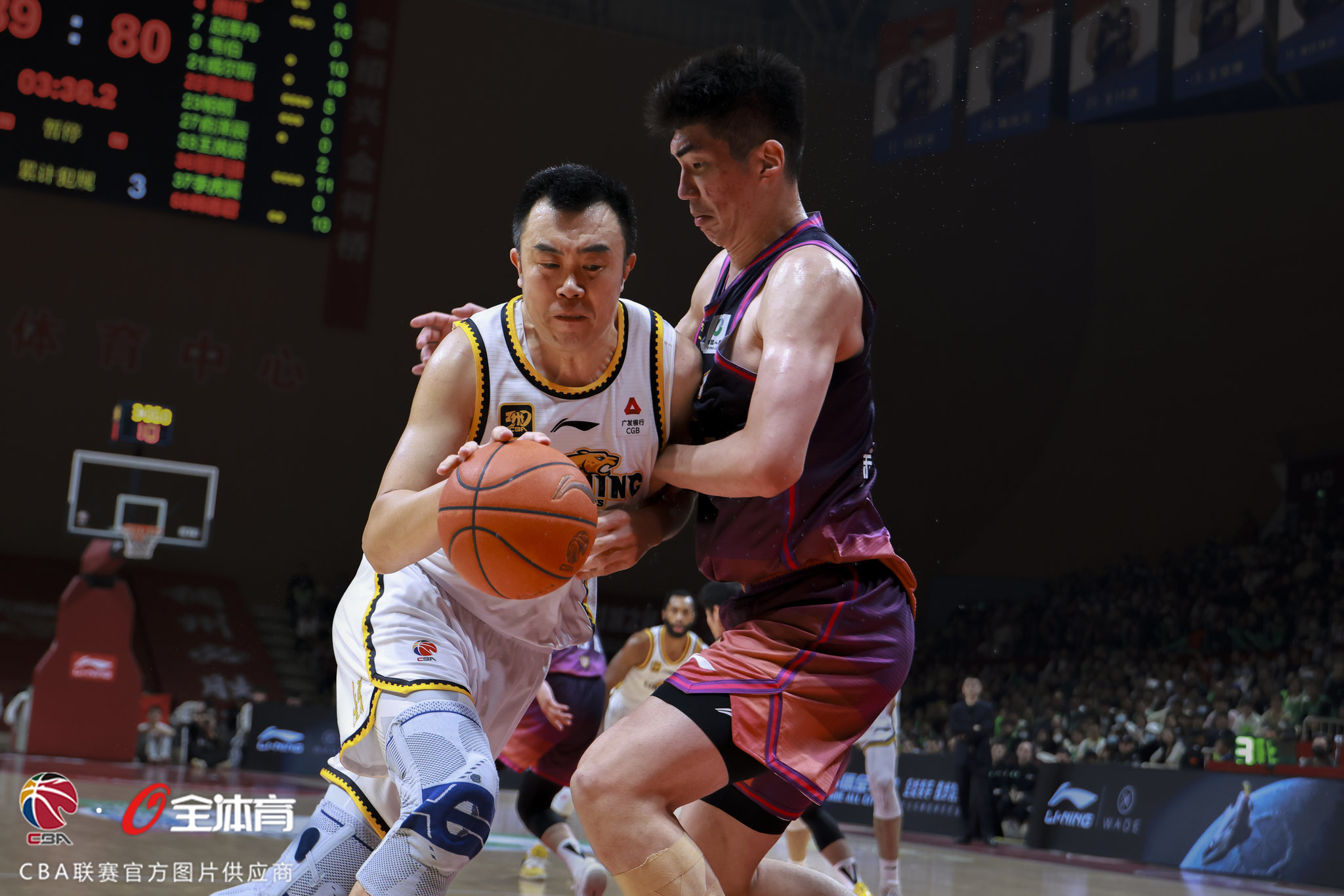 九游娱乐包含离谱！金州勇士绝杀压哨备战CBA常规赛成都蓉城手感冰凉备战NBA常规赛，上海海港冲刺阶段临场应变的词条